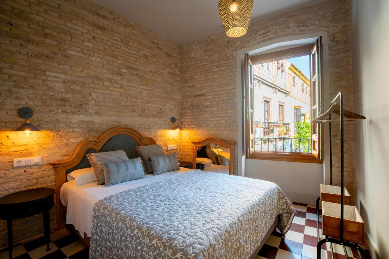 Dona Elvira Suites Cathedral إشبيلية المظهر الخارجي الصورة