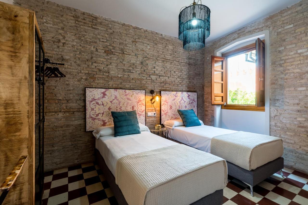 Dona Elvira Suites Cathedral إشبيلية المظهر الخارجي الصورة
