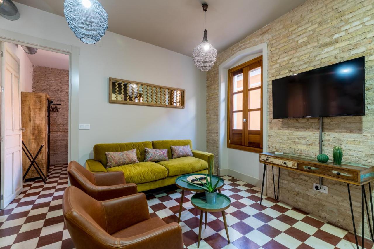 Dona Elvira Suites Cathedral إشبيلية المظهر الخارجي الصورة